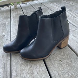 Like New black booties